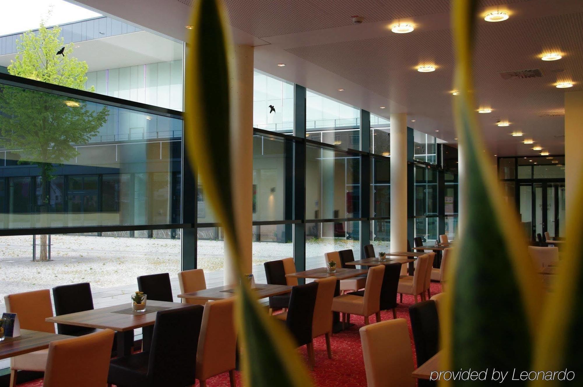 Holiday Inn Express Singen, An Ihg Hotel Restaurant photo